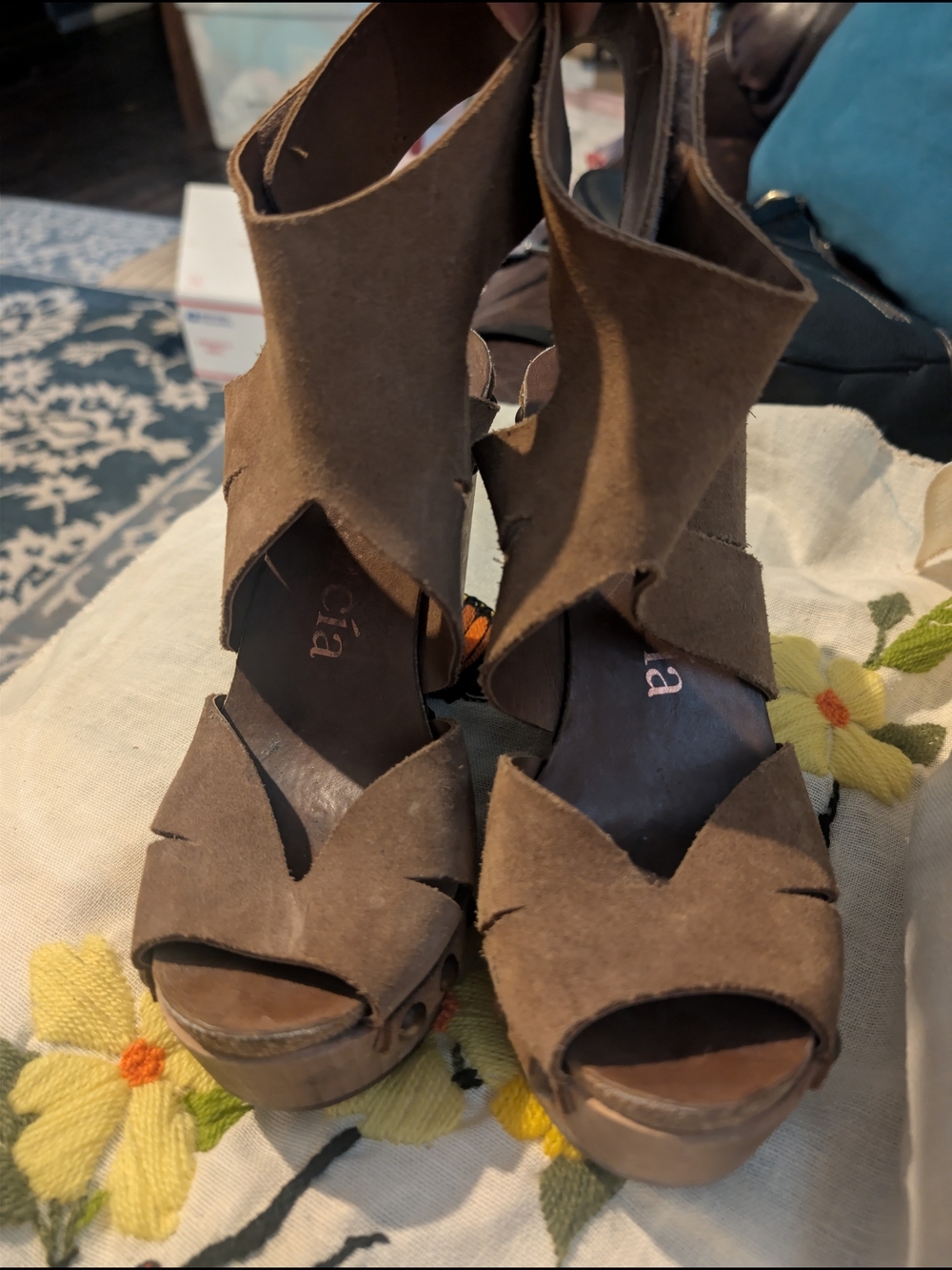 Pedro García Women's Brown Suede Platform Sandals